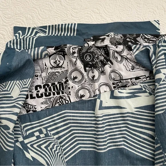 Volcom Men's Button Down Short Sleeve Shirt Classic Fit Large - Picture 6 of 14